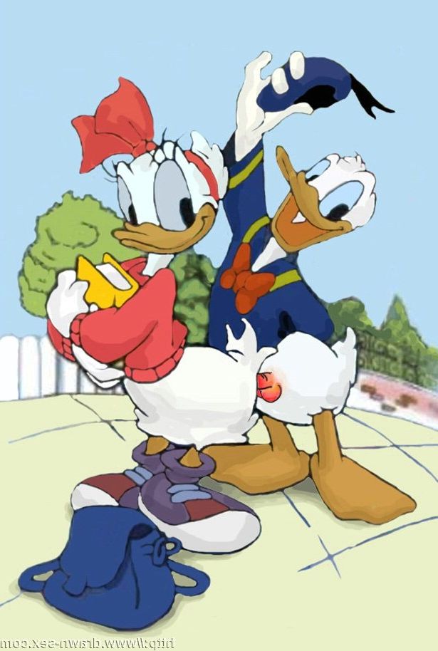 mickey-and-donald-house-sex image_37387.jpg